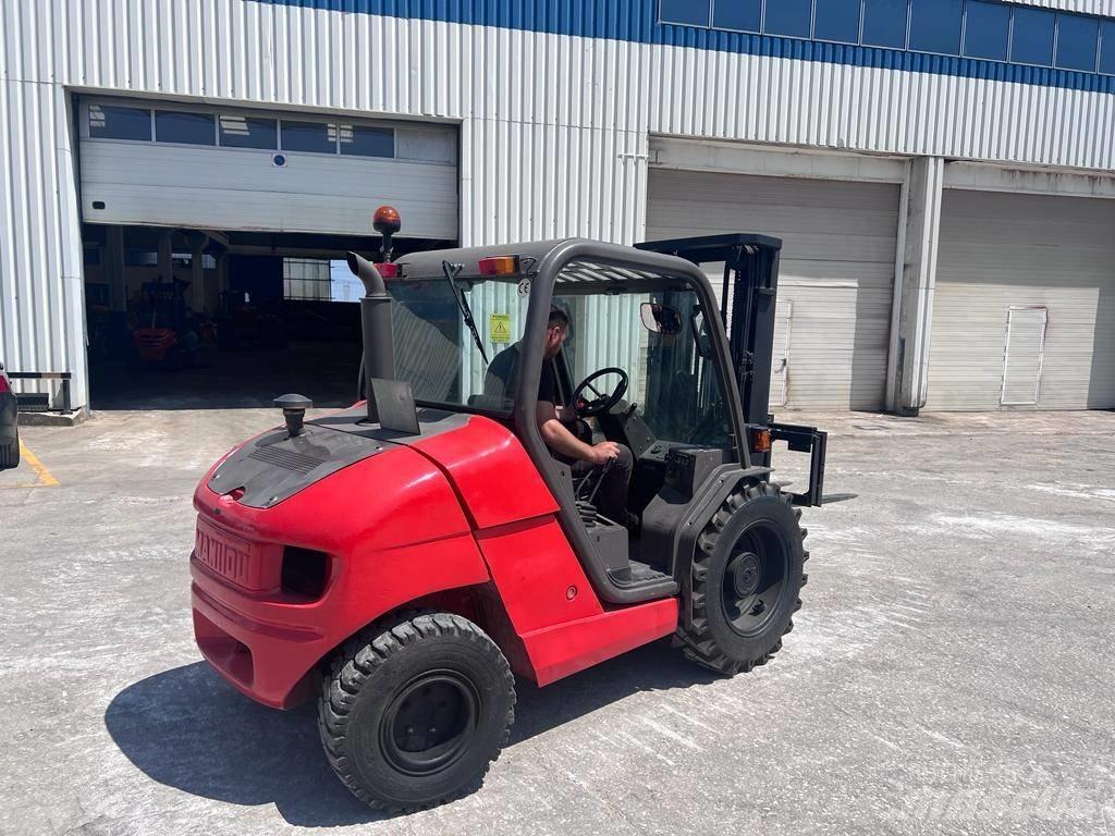 Manitou MH 25.4 T Vorkheftruck voor zwaar terrein