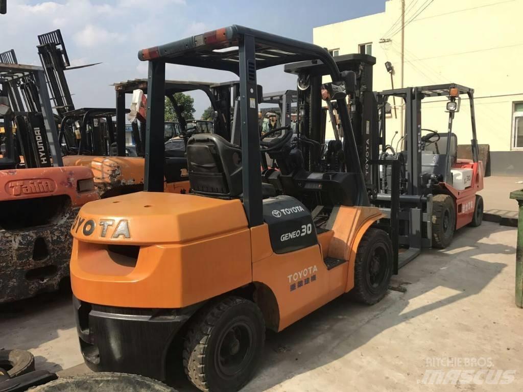 Toyota FD 30 Diesel heftrucks