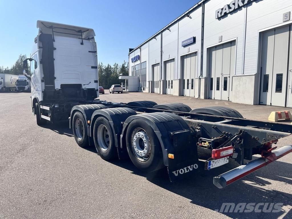 Volvo FH Chassis met cabine