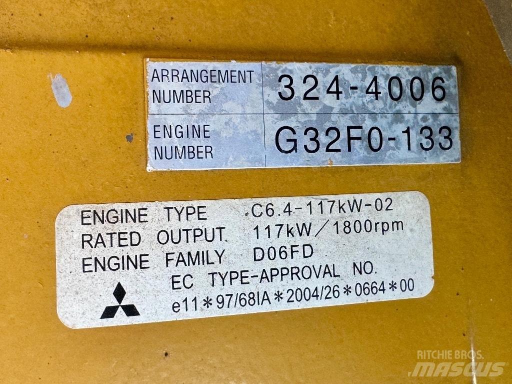 CAT 323 D LN Rupsgraafmachines