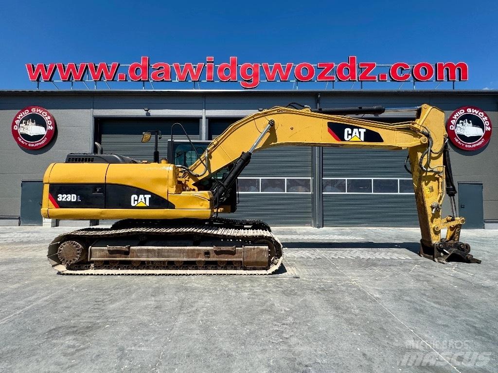 CAT 323 D LN Rupsgraafmachines