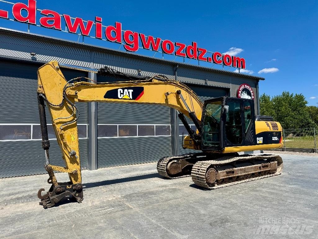 CAT 323 D LN Rupsgraafmachines