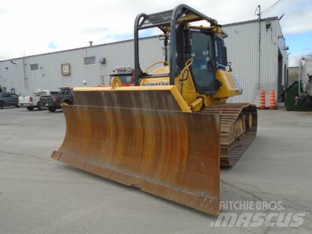 Komatsu D61PX-24 Rupsdozers