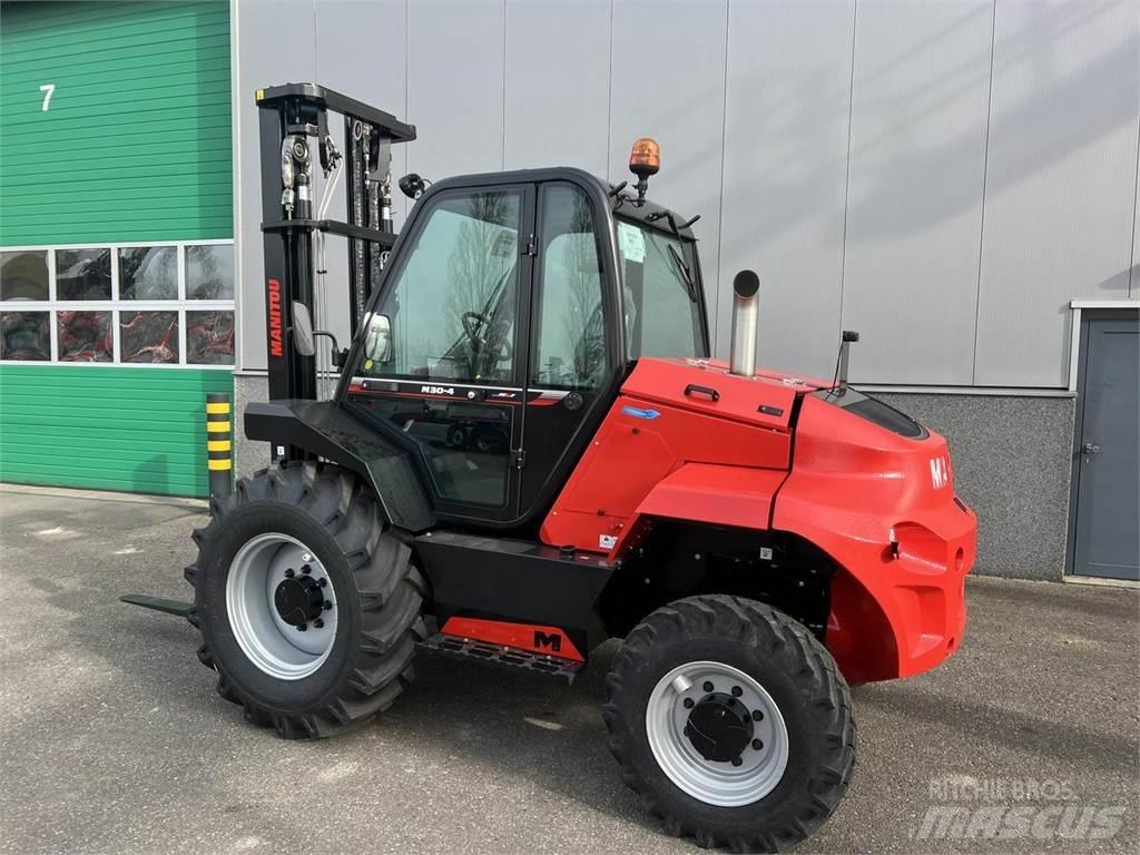 Manitou M30-4 Vorkheftruck voor zwaar terrein
