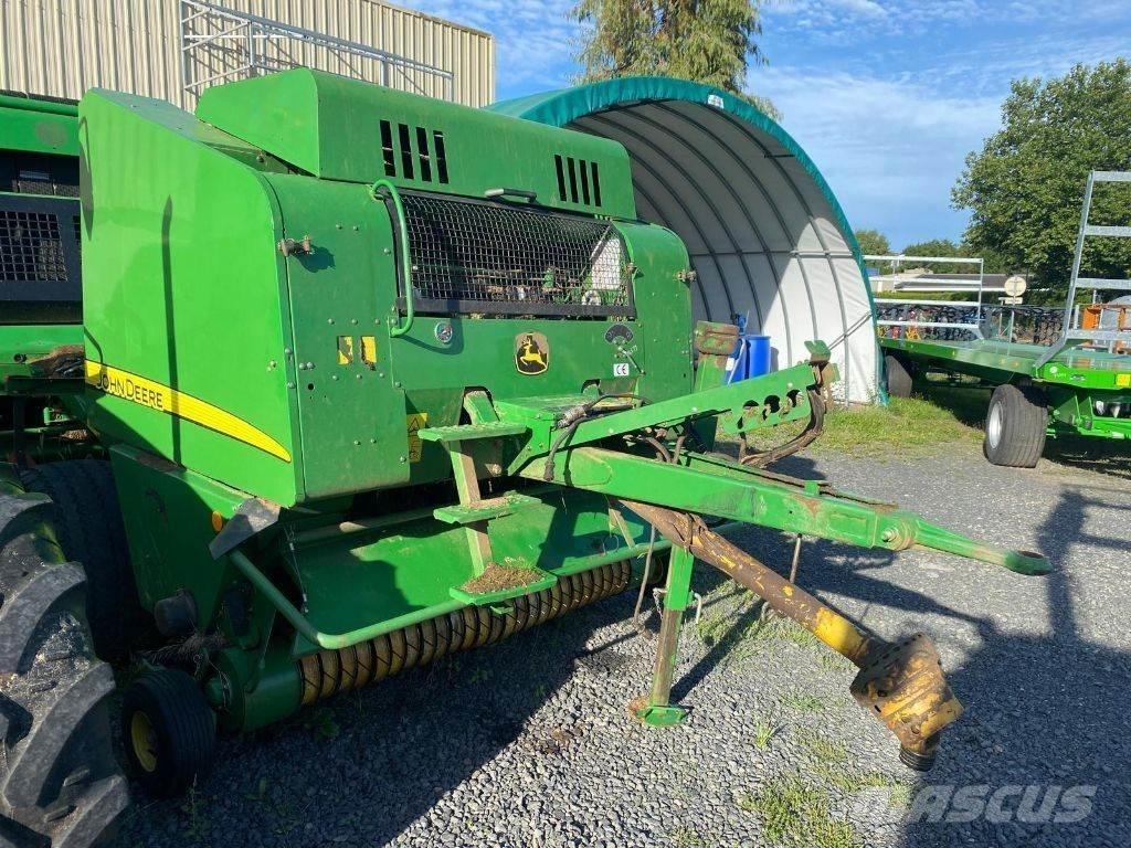 John Deere 568 Ronde-balenpersen