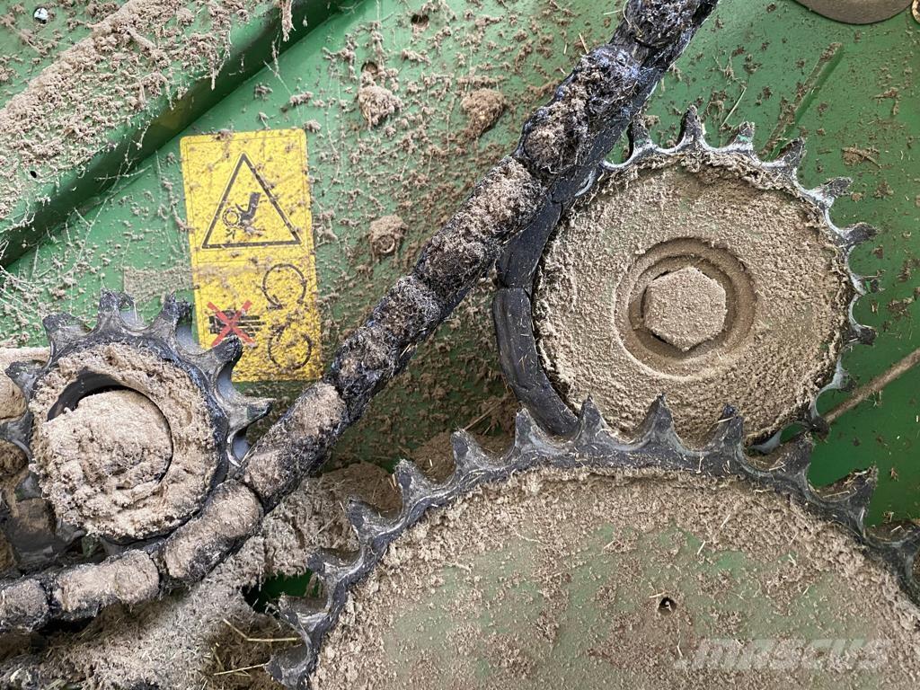 John Deere 568 Ronde-balenpersen