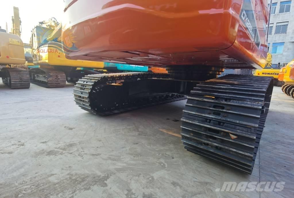 Doosan DX 225 LC Rupsgraafmachines