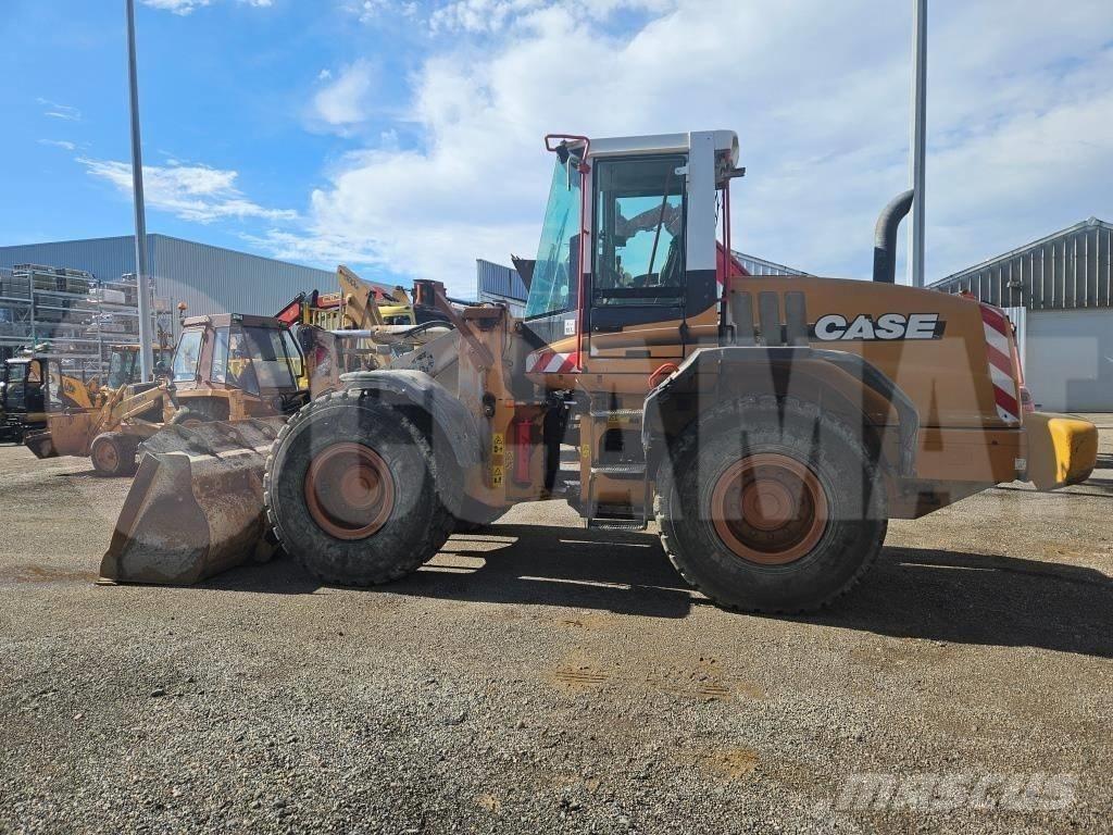 CASE 621 D Wielladers