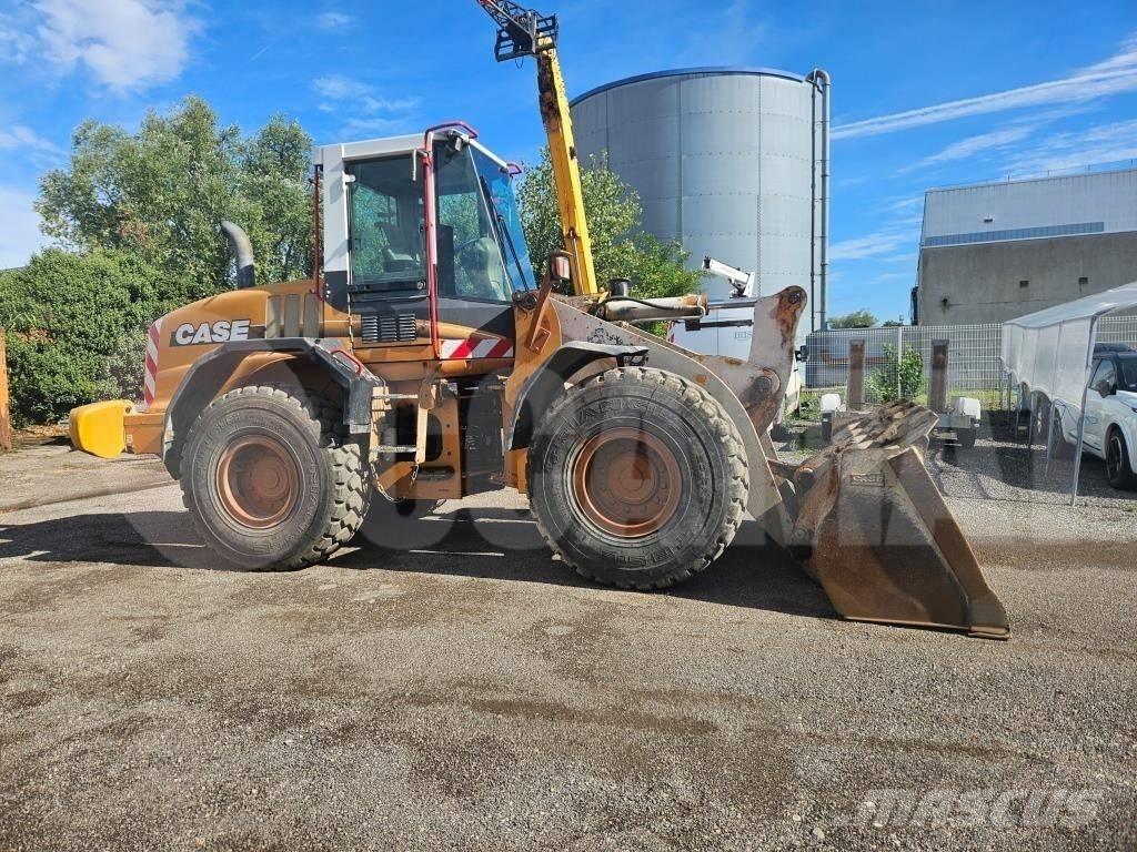 CASE 621 D Wielladers