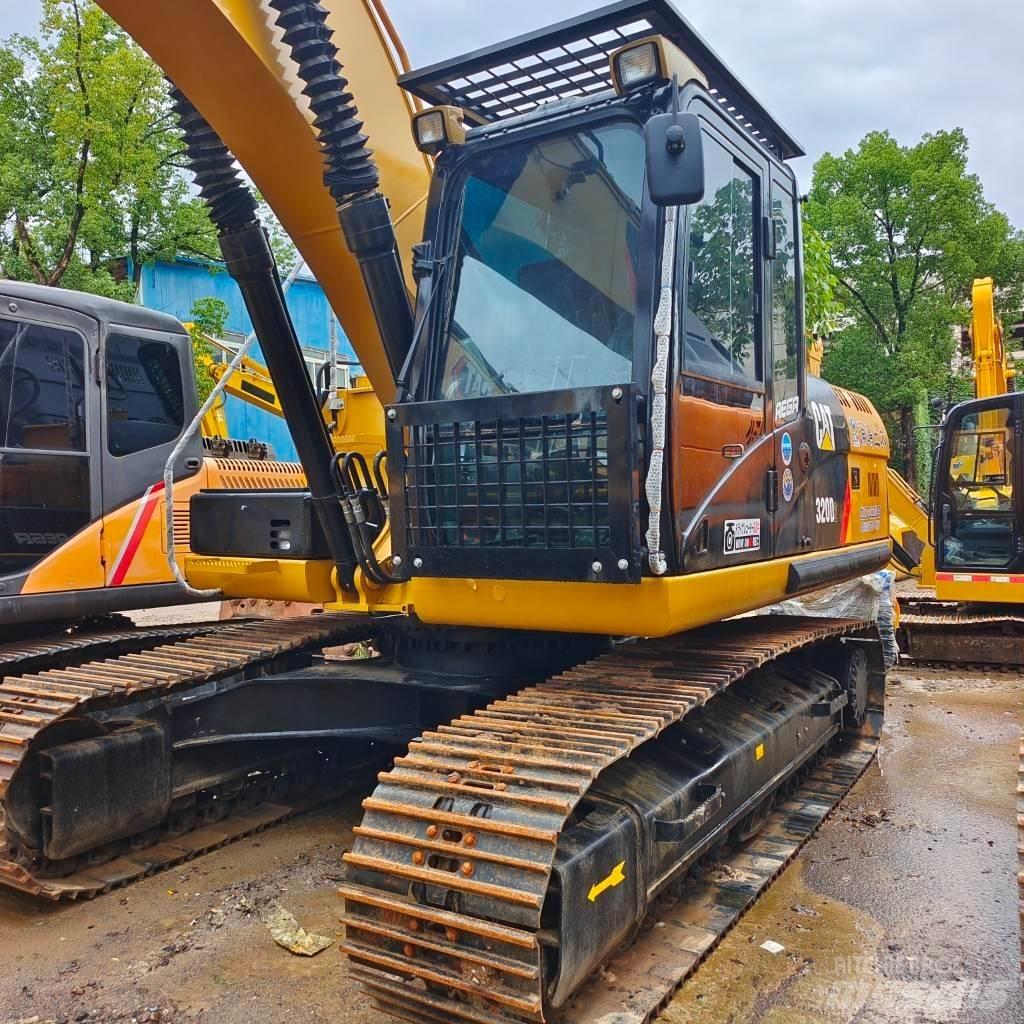 CAT 320D2 Rupsgraafmachines