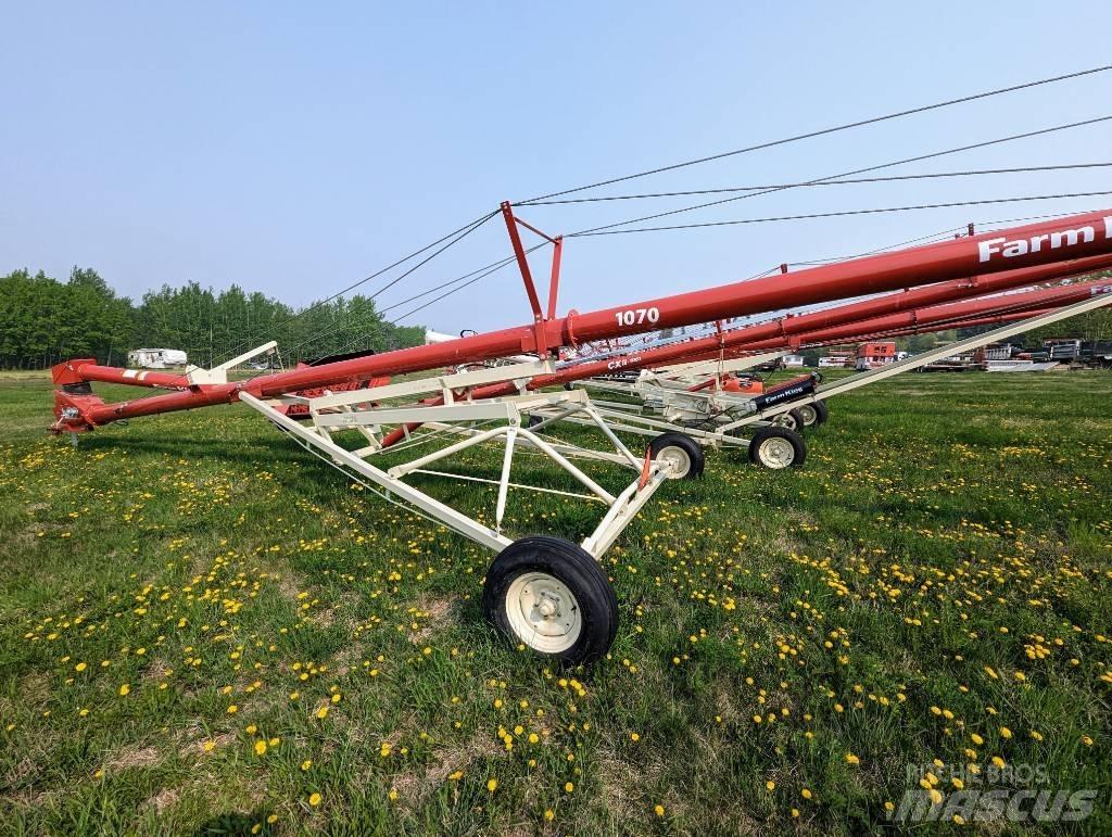 Farm King 1070 TMMR Graandrogers