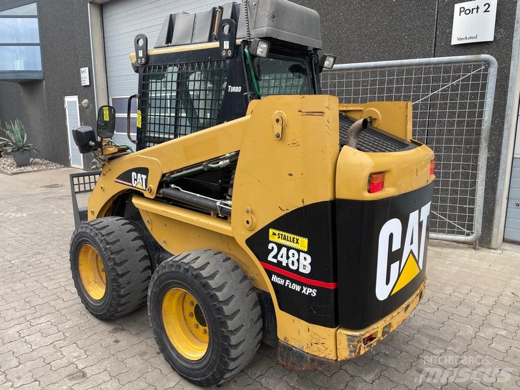 CAT 248B High Flow Schrankladers