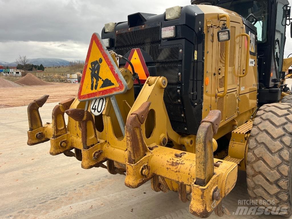 CAT 140 M 2 VHP Graders