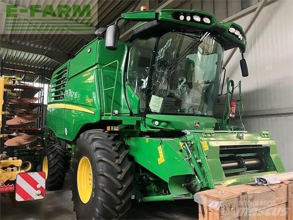 John Deere t560 hm Maaidorsmachines