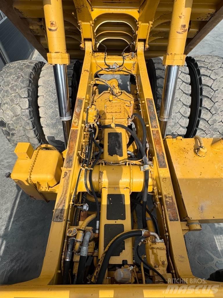 CAT 775 E Starre dumpers