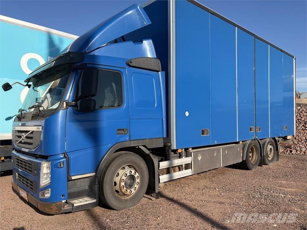 Volvo FM330 6x2 Bakwagens met gesloten opbouw