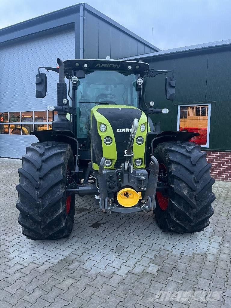 CLAAS Arion 660 Tractoren