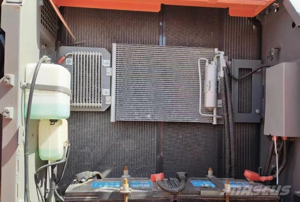 Hitachi ZX 240 Rupsgraafmachines