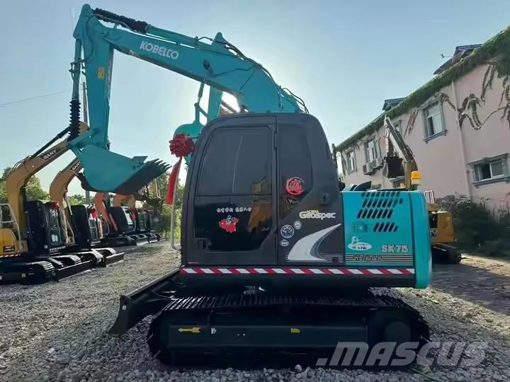 Kobelco SK 75 Rupsgraafmachines