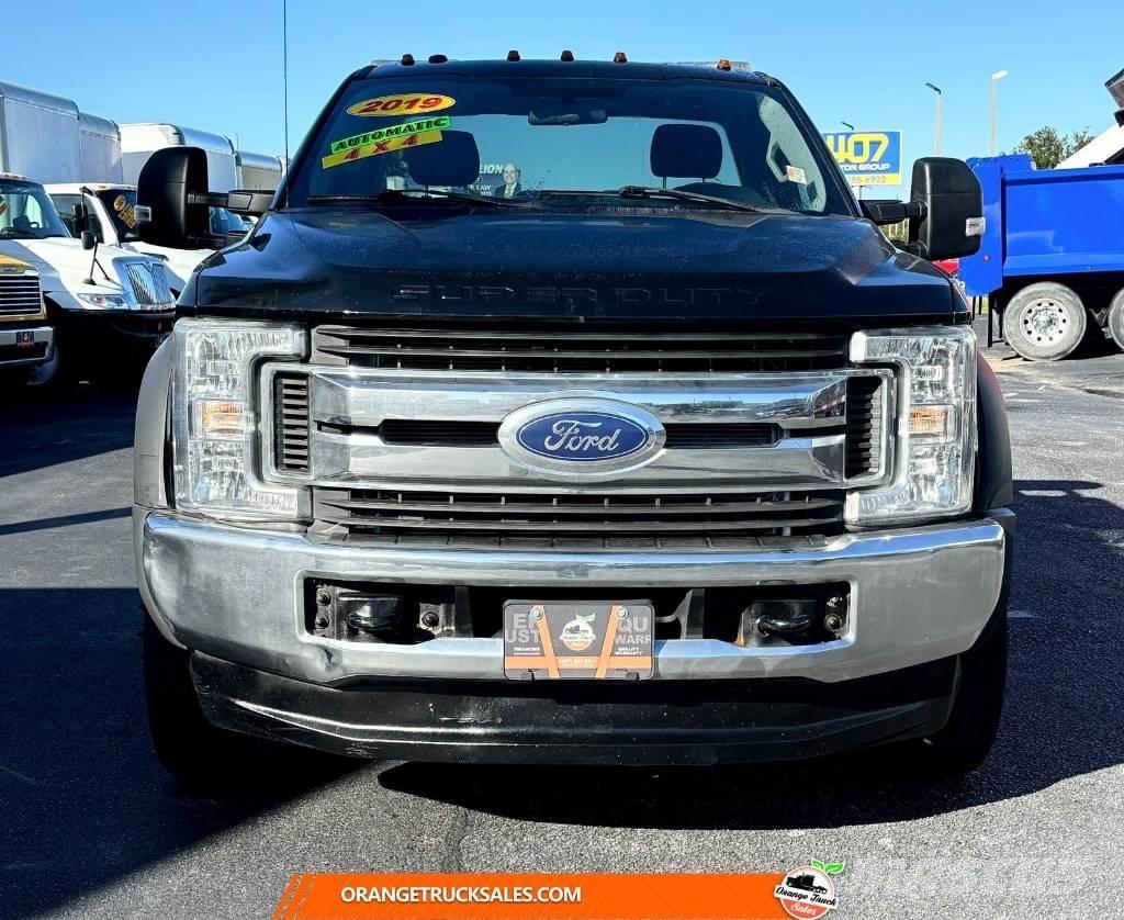 Ford 2019 FORD F-550 Sleepwagens