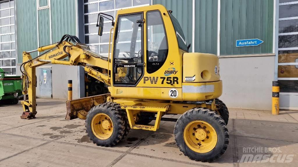 Komatsu PW 75 R Wielgraafmachines