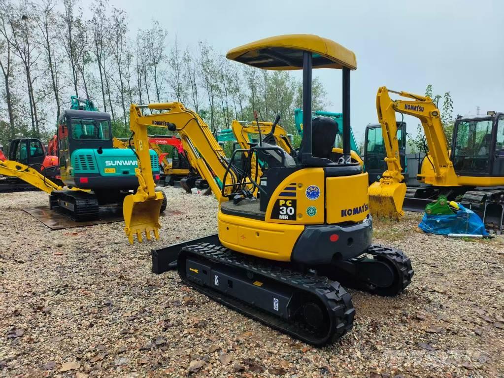 Komatsu PC 30 Minigraafmachines < 7t