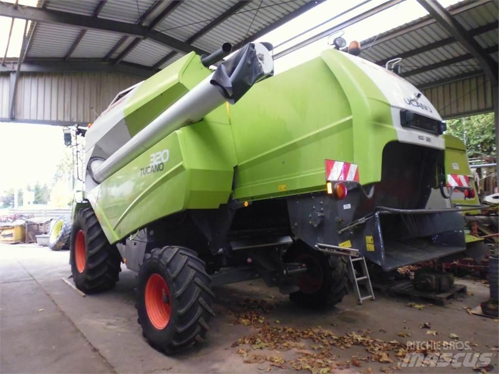 CLAAS Tucano 320 Maaidorsmachines