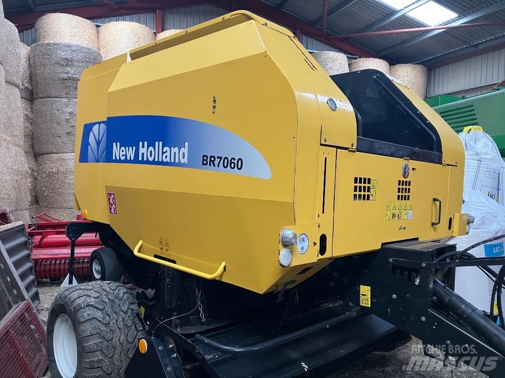 New Holland BR 7060 Ronde-balenpersen