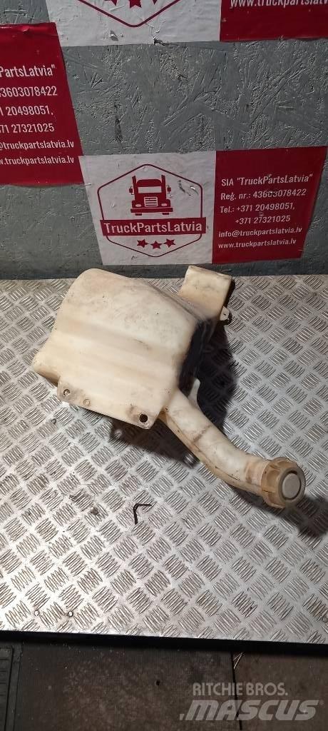 Scania 94 D.   1399464 Cabine en interieur
