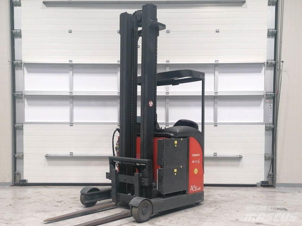 Linde R14 EX S Reachtruck voor hoog niveau