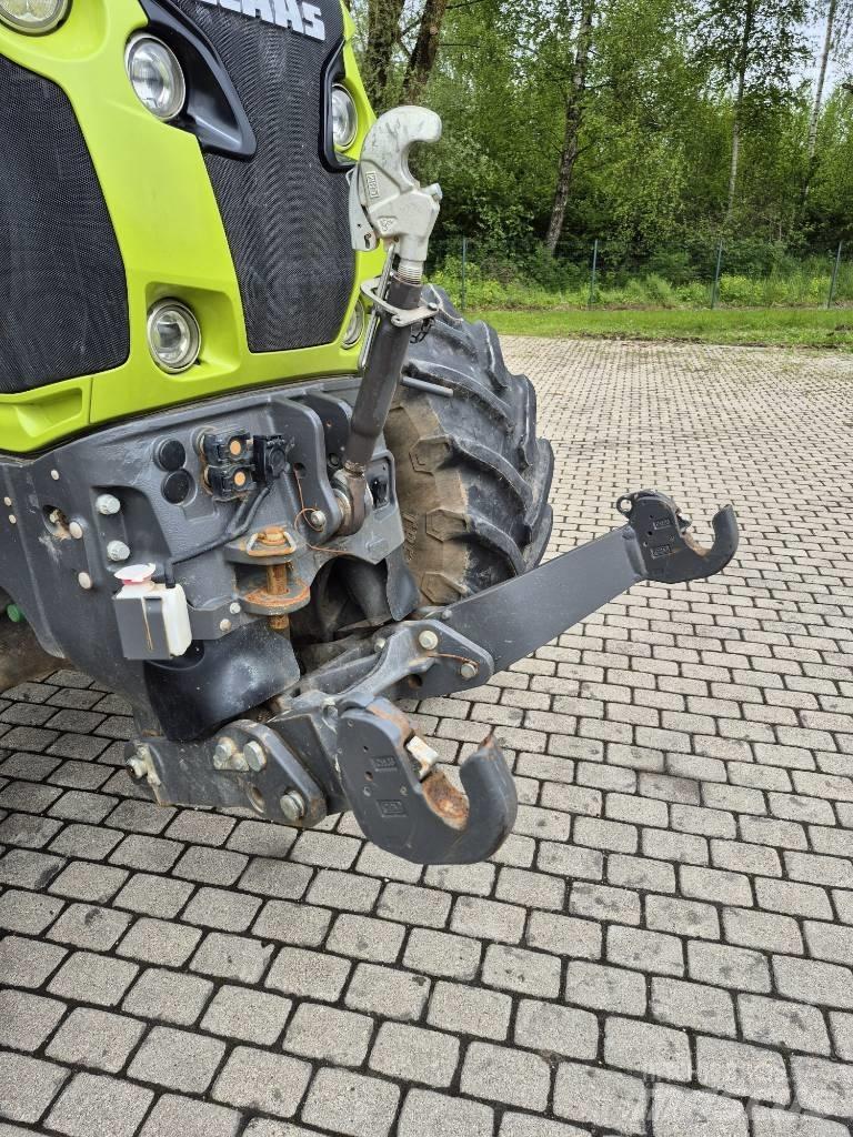 CLAAS Axion 850 Tractoren