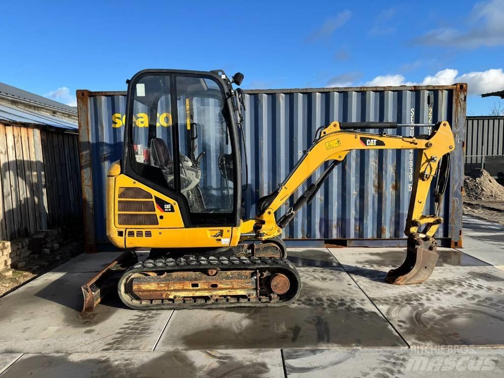 CAT 302.4 D Minigraafmachines < 7t