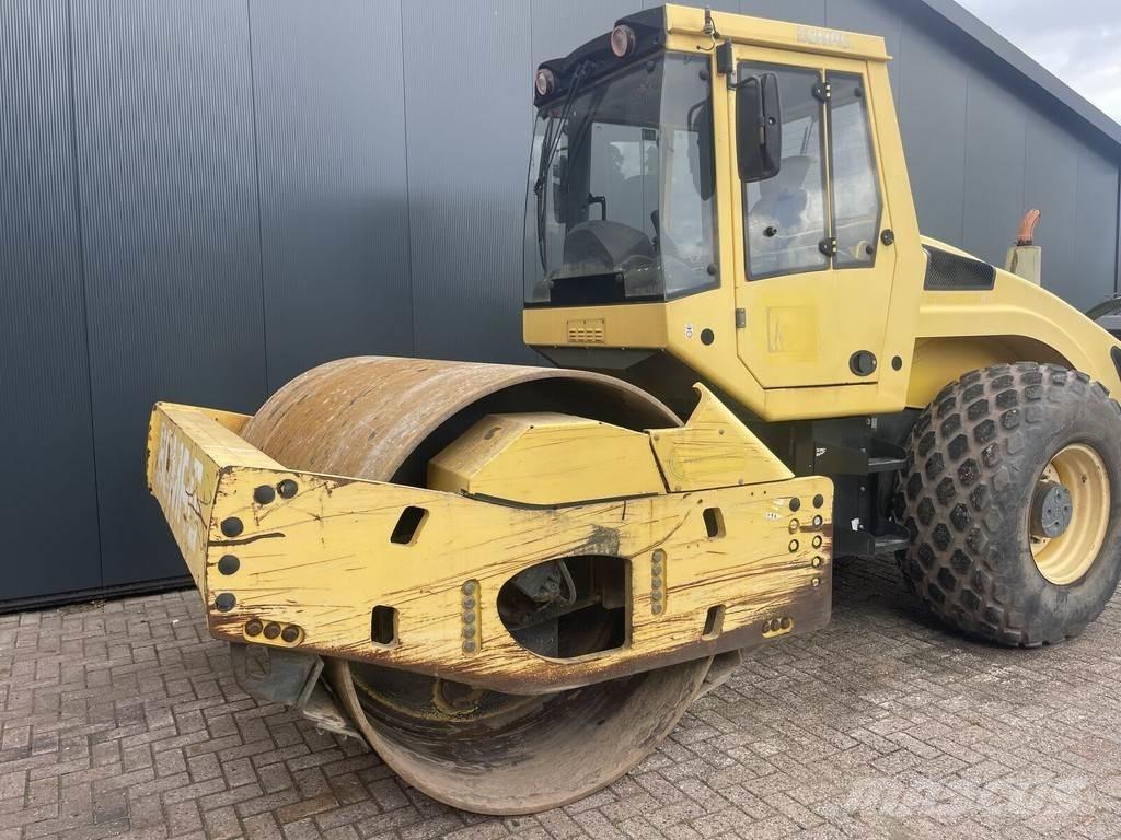 Bomag Bw 213 Bandenwalsen