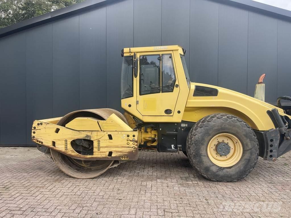 Bomag Bw 213 Bandenwalsen