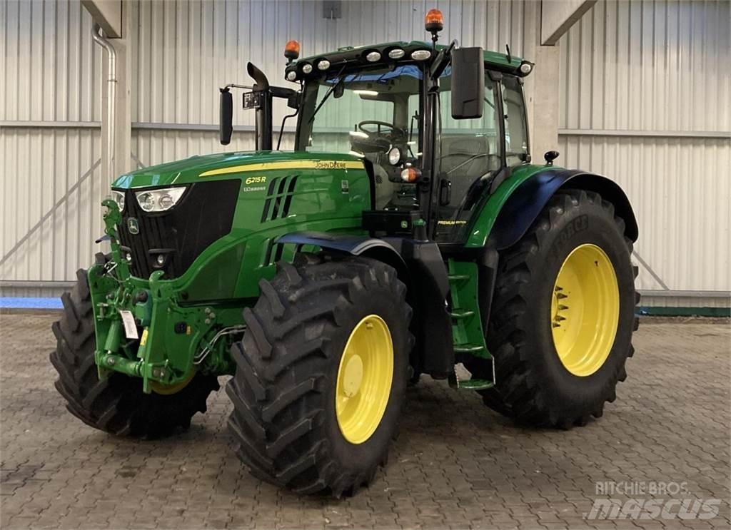 John Deere 6215R Tractoren