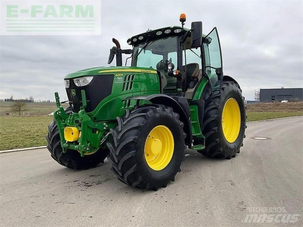 John Deere 6215 r Tractoren