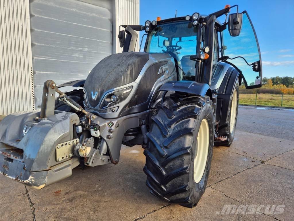 Valtra T 254 Tractoren