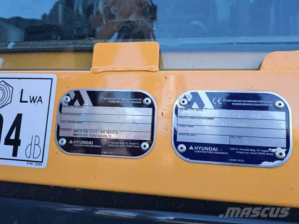 Hyundai R30 Z-9AK Minigraafmachines < 7t