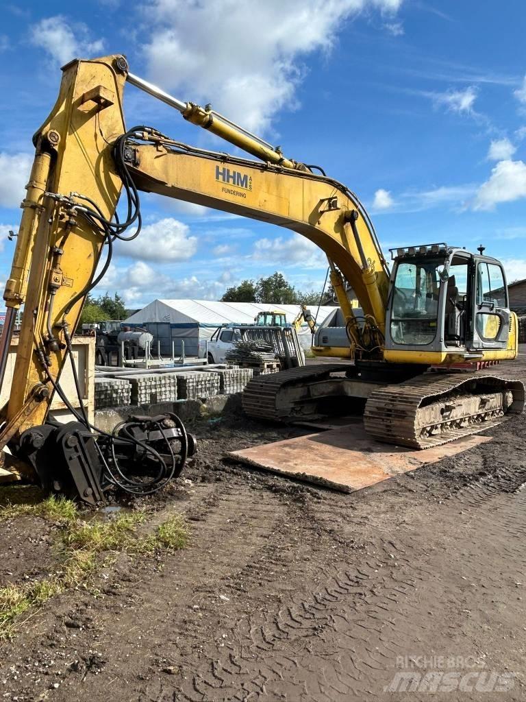 New Holland E 265 Rupsgraafmachines