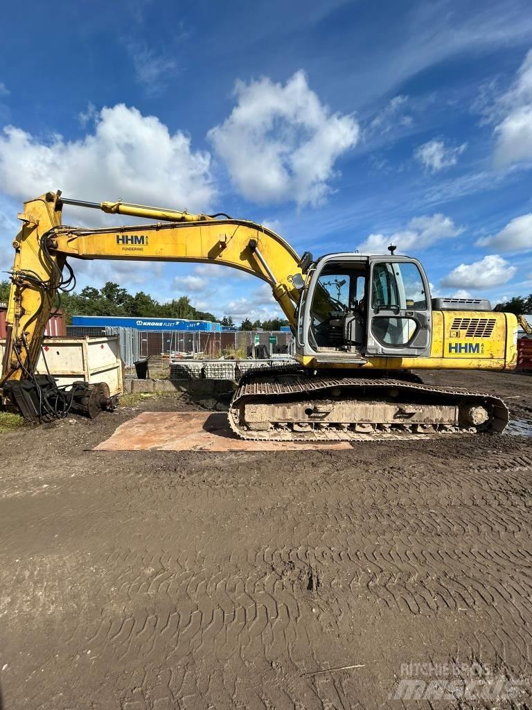 New Holland E 265 Rupsgraafmachines