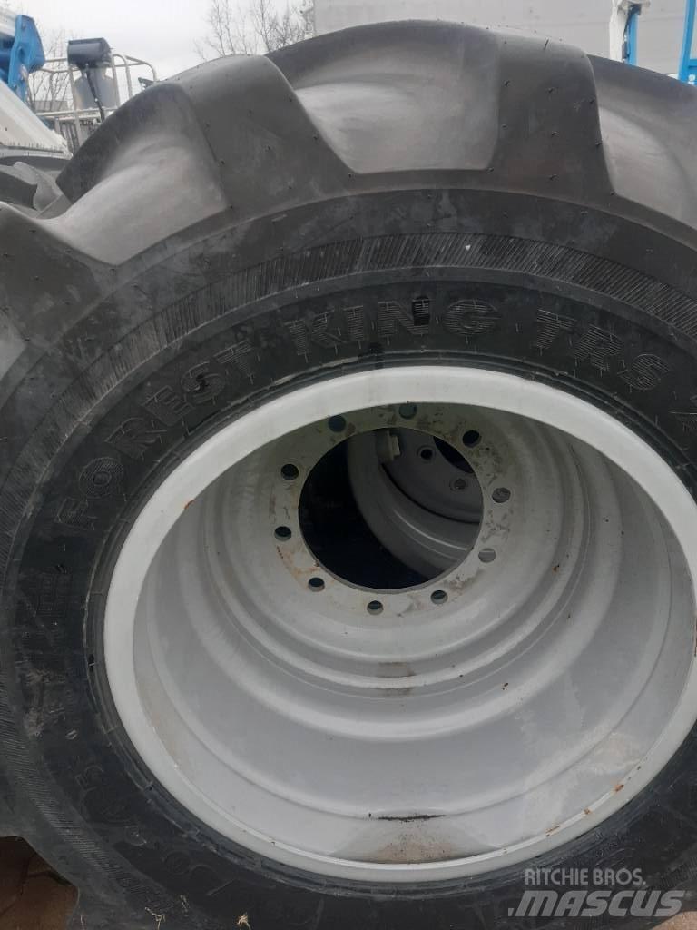 Nokian 600/50-24,5 Banden, wielen en velgen
