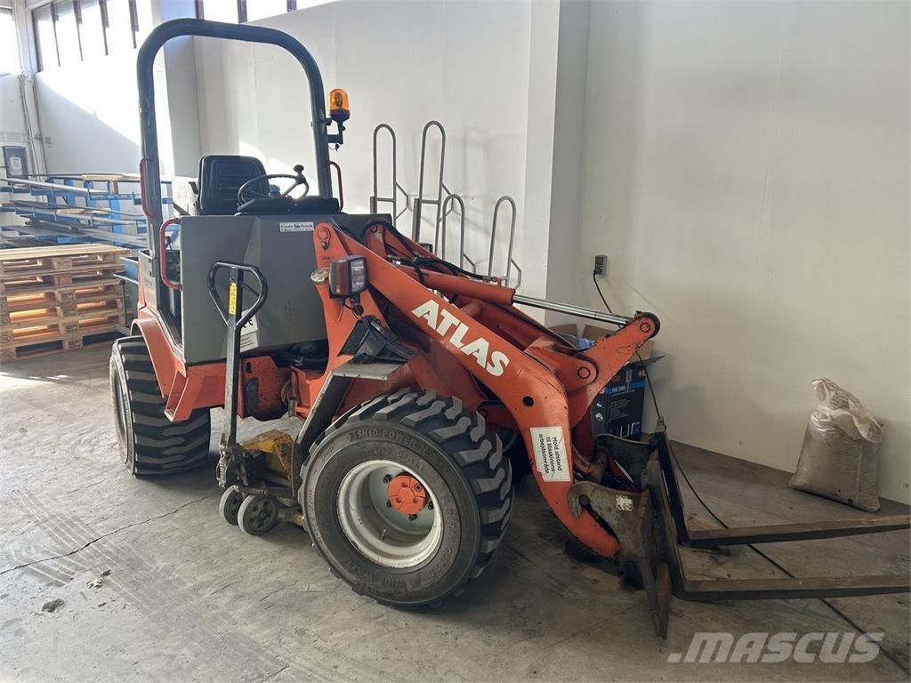 Atlas AR32E Schrank- en knikladers