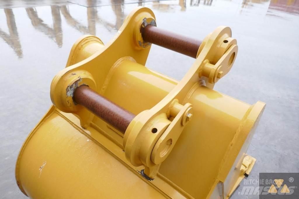 CAT 320 Bucket Bakken