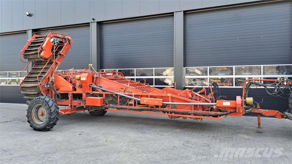Amac F2 uienlader Aardappelrooiers