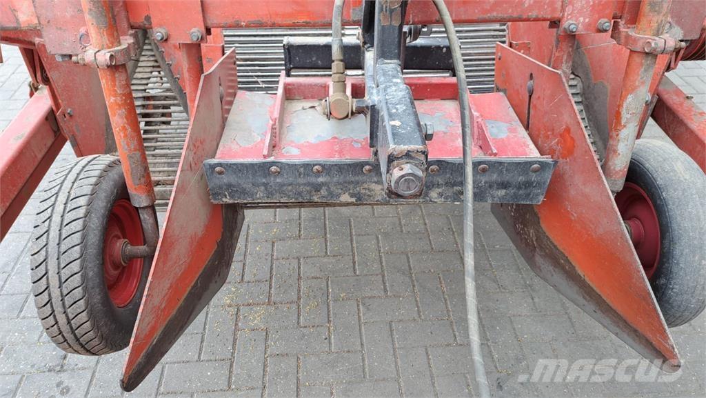 Amac F2 uienlader Aardappelrooiers
