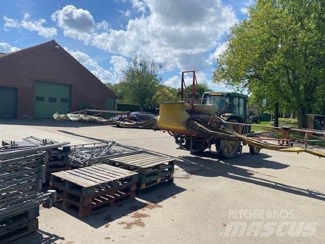 Douven Veldspuit Zelfrijdende spuitmachines