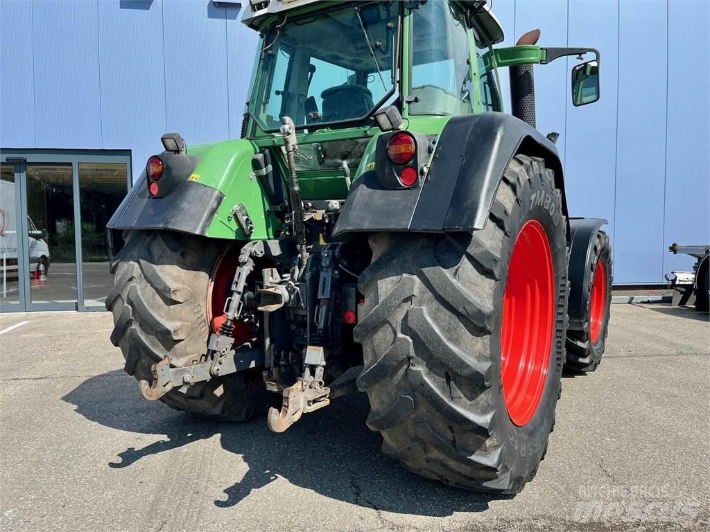 Fendt 718 COM3 Tractoren