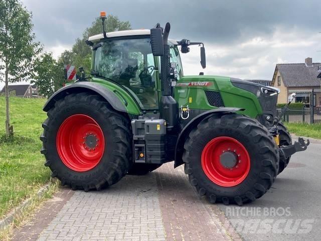 Fendt 728 Profi+ Tractoren