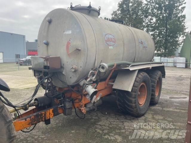 Jako 10000 Mesttank