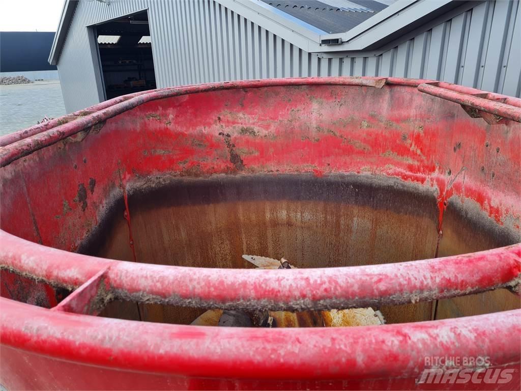 Peecon biga 15-245 Mengvoedermachines